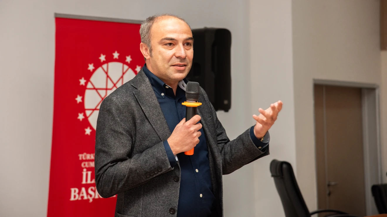 Selçuk Üniversitesinde ‘Bilişim Çağında Dezenformasyon’ anlatıldı